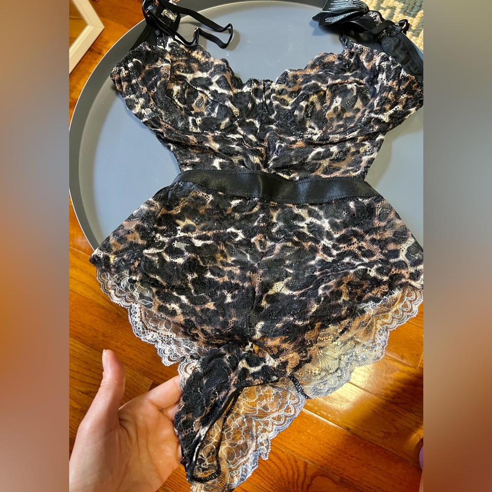 Leopard Print Lace Bodysuit